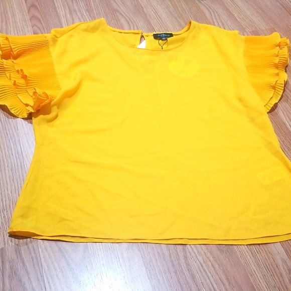 NWT 2 MILK & HONEY WOMAN BLOUSE - Picture 3 of 4
